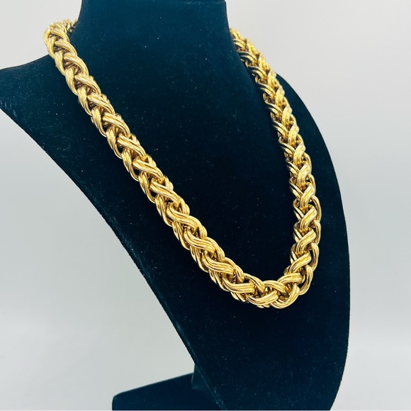 Thick vintage MONET round weave gold chain necklace 18” chunky heavy! - Picture 4 of 11